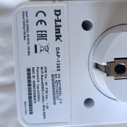 Wifi extenders used, pack of 4