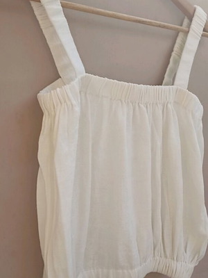 Zara top M like new, ecru