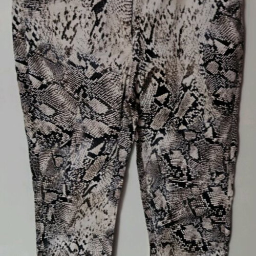Passager women's pants in crocodile print, like new, size 40