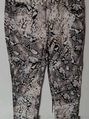 Passager women's pants in crocodile print, like new, size 40