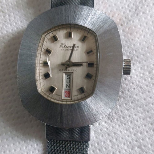 Etienne Datomatic Swiss Made automatic watch like new with minor glass wear