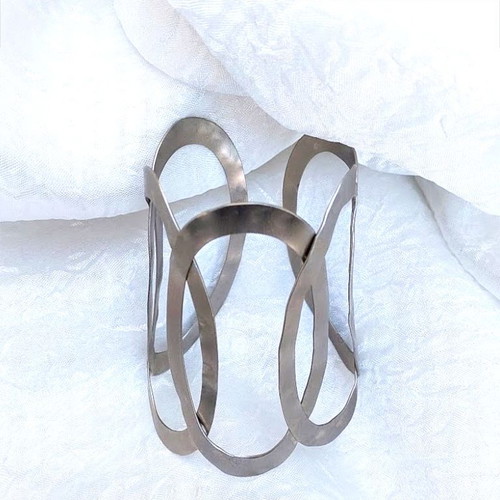 Bracelet cuff type 9 cm silver, like new