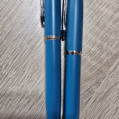 Parker pens like new, various models and quantities