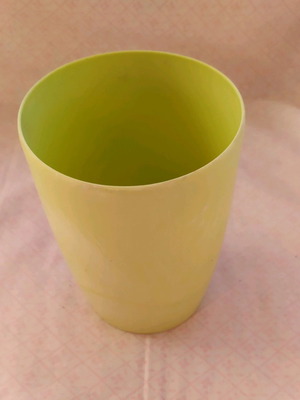 Plastic flowerpot used, height 15 cm, width 13 cm