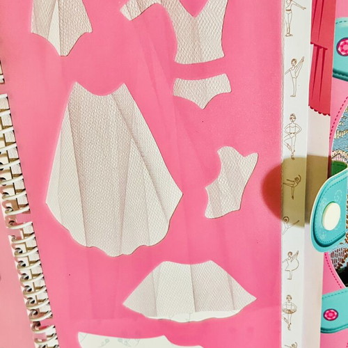 Craft book Χορεύτριες used with stencil and stickers