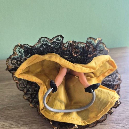 Vintage Marin Chiclana Spanish Flamenco Dancer doll like new, 18 cm