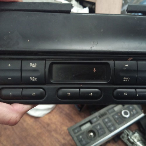 Car radio for Peugeot 406 (08.1995 - 01.2005) Philips used