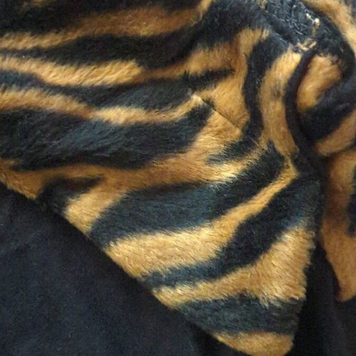 Women's blouse M jus d'orange like new with tiger print trim