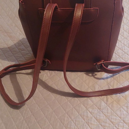 Backpack bag burgundy used in excellent condition