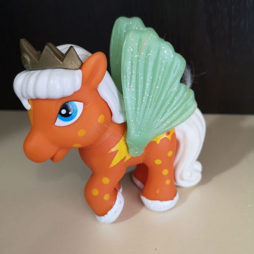 My Little Pony figure Filly Butterfly Bea 2014 like new