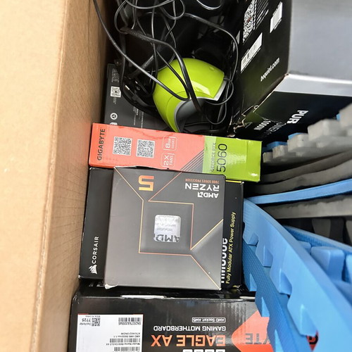 Pc gaming and work high-end with AMD Ryzen 5 7600X and RTX 5060