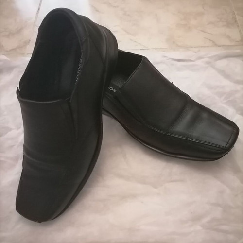 Robinson men's leather slip-on shoes like new, black, size 41