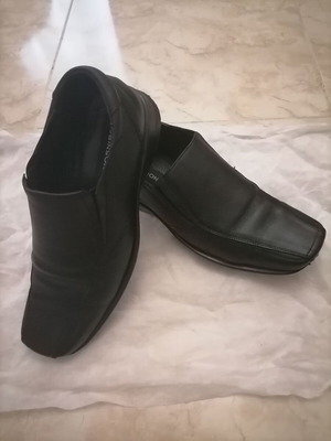 Robinson men's leather slip-on shoes like new, black, size 41