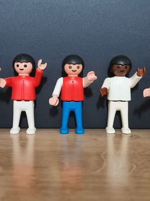 Playmobil Geobra Kids 1981 set of 5 figures like new