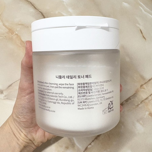 Needly Daily Toner Pad like new, 80 pads