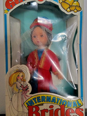 Vintage κούκλα Turkish Ginny International Brides σε κουτί, καινούργια