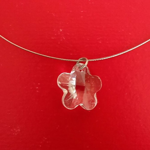Flower pendant plastic transparent used, silver color