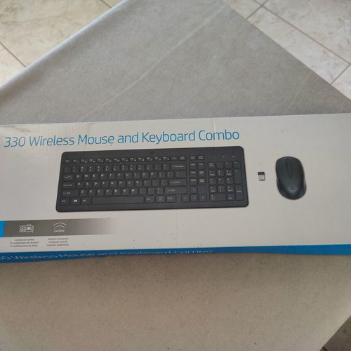 HP330 Wireless Keyboard and Mouse like new for spares or repair