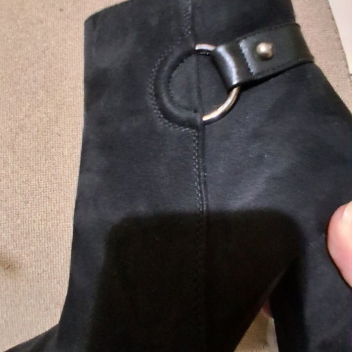 Women’s suede ankle boots used with square heel size 38