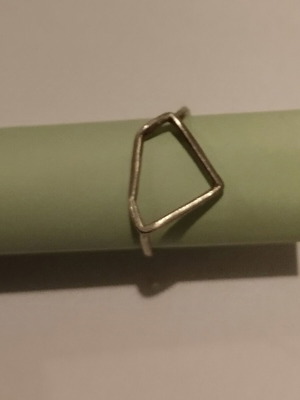 Ring like new, silver color