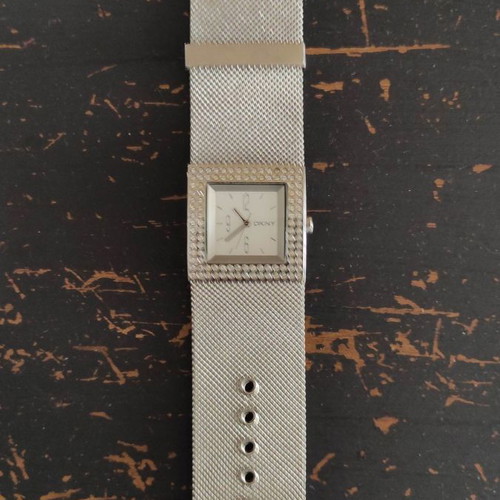 DKNY stainless steel watch like new with crystals women's