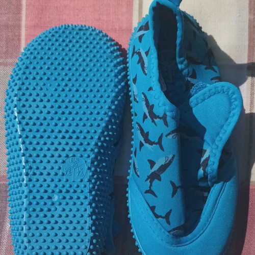 Lupilu boys' beach sandals size 25 like new blue