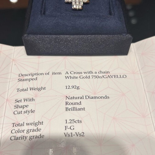 Diamond cross k18 with triple chain and certified brilliant