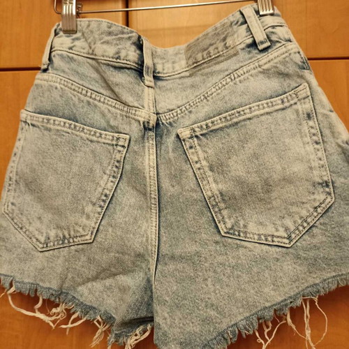 Bershka shorts used, size 34
