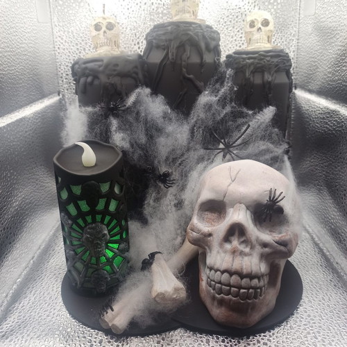 Base with skull design for tealight candles new