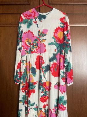 Karavan dress made of viscose worn once, size S-M