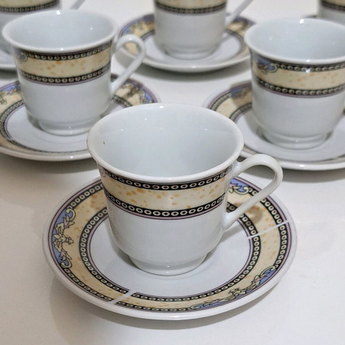Set of 12 cups and saucers new