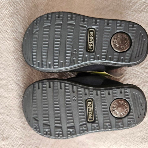 Primigi Gore-Tex toddler shoes, size 20