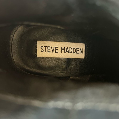 Steve Madden black suede boots size 37.5 like new