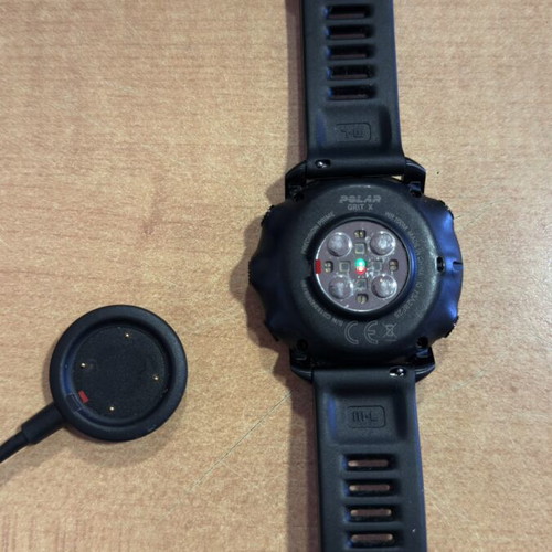 Polar Grit X watch like new, black, with charging cable