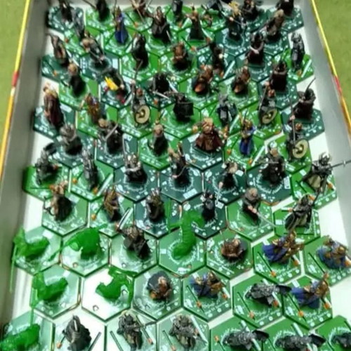 Lord of the Rings Large Combat Hex Collection like new