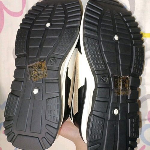 Sneakers black with white and beige details new