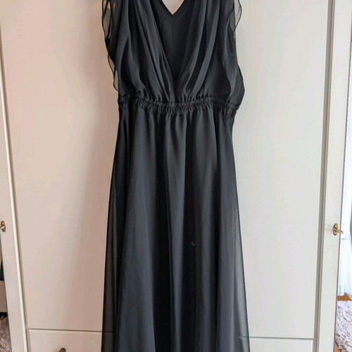 Black women's dress large like new, handmade, unworn
