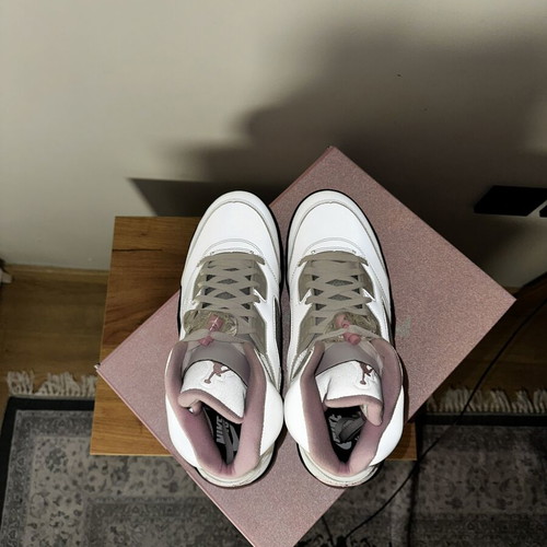 Air Jordan 5 Retro OG White Medium Soft Pink sneakers size 10.5 US new
