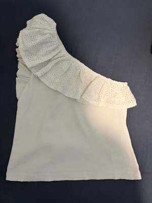 Cotton blouse with one shoulder like new, white, size L