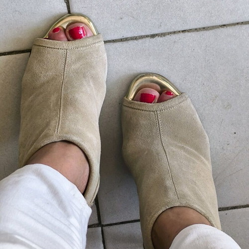 Leather sandals like new, size 38, with gold heels 11 cm