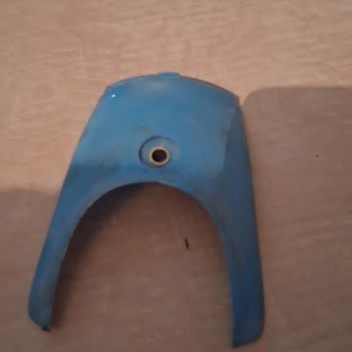 Front fender and genuine nail for Honda C50 like new