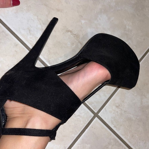 Migato velvet sandal size 39 new with high platform