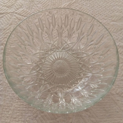 Vintage glass platter like new, 20 cm diameter, 9 cm height