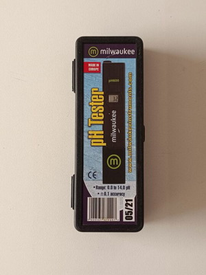 Milwaukee pH600 Digital pH Meter like new