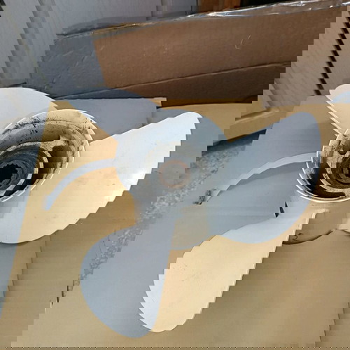 Προπέλα αλουμινίου μεταχειρισμένη 12 5/8Χ21