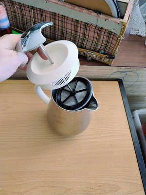 French press coffee maker stainless steel thermal 1 liter like new