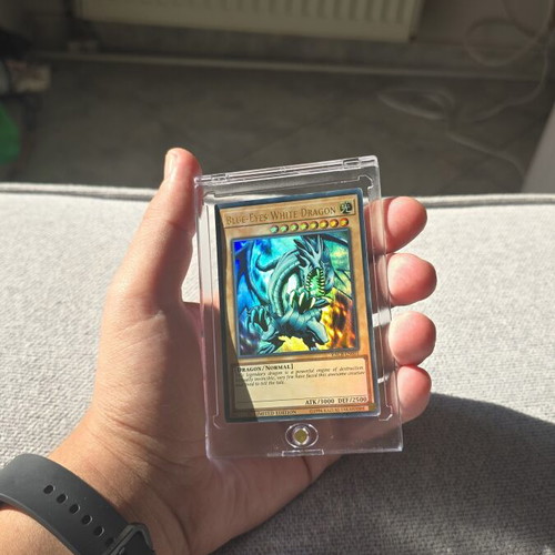 Yu-Gi-Oh! 3x Blue-Eyes White Dragon Ultra Rare Set new with magnetic cases
