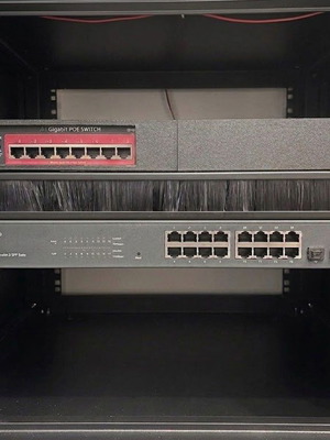 Switch TP-Link SG2218 Managed σαν καινούργιο, 16 θύρες Gigabit, rackmountable