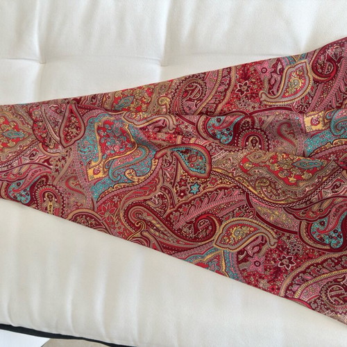 A-Style airy skirt with floral patterns, like new, adjustable tie