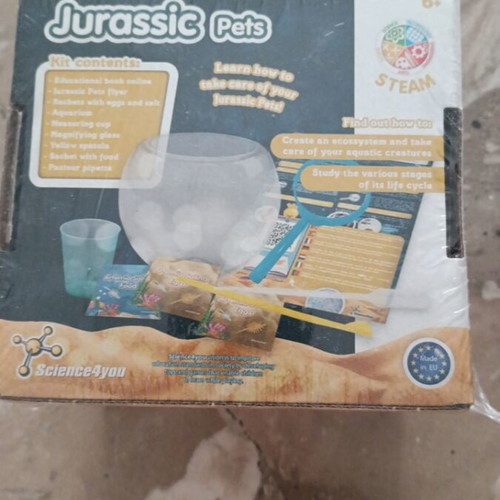 Jurassic Pets STEAM educational toy new in shrink wrap
